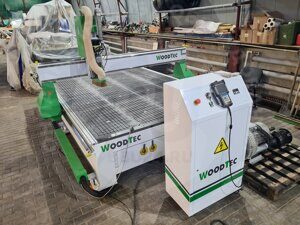 Фрезерно-гравировальный станок с ЧПУ WoodTec НР 2030С